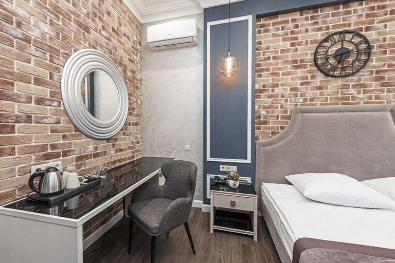 Bedroom 3, Hotel Polaris, Northern