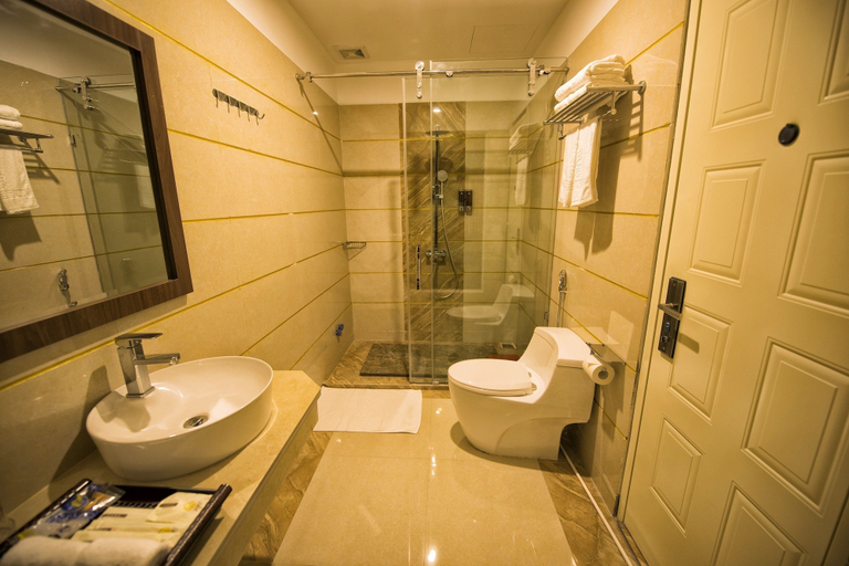 Bathroom 5, 3MG Lakeside Hotel, Hải An