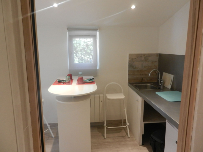 Bathroom 5, La Catouniere, Seine-et-Marne