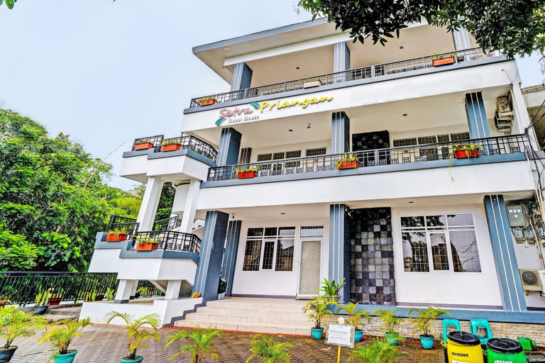 Exterior & Views 1, Collection O 92277 Setra Priangan Guest House, Bandung