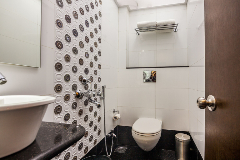 Bathroom 3, City Guest House, Mumbai City