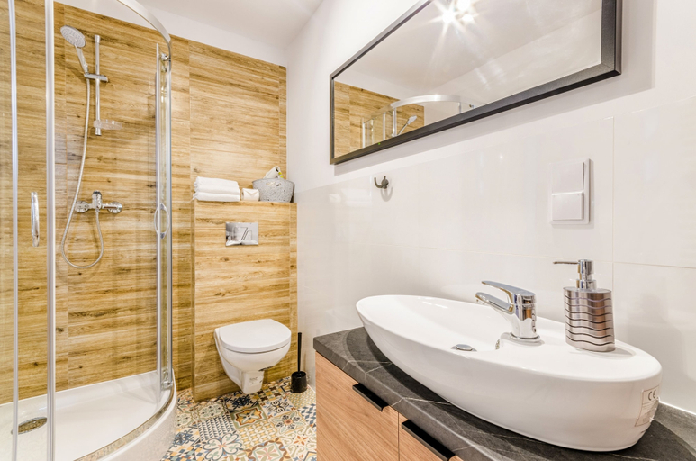 Bathroom 4, Rint - Centrum Rynek Kościuszki 5A, Białystok City