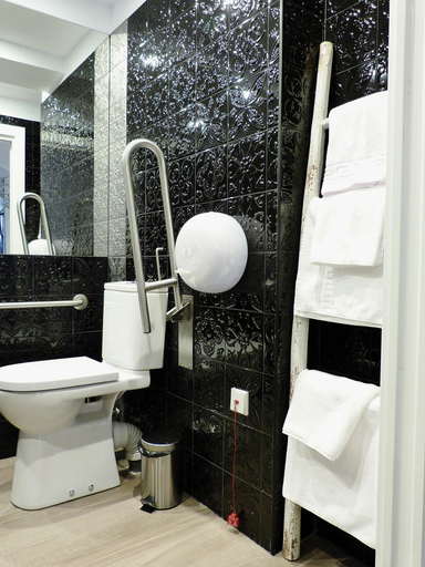 Bathroom 4, Pensión Lo Bilbao, Vizcaya