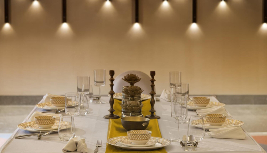 Food & Drinks 5, Kabir Hotel & Spa, Vadodara