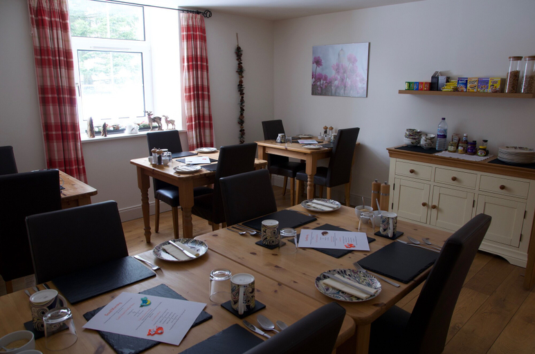 Food & Drinks, Ewich House, Stirling
