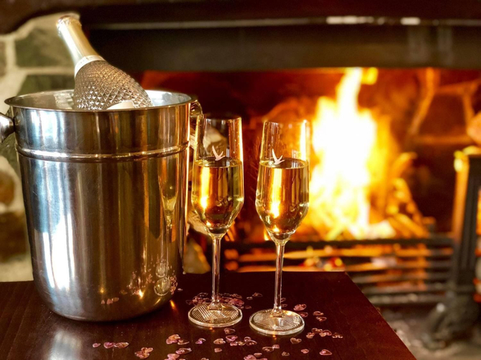 Food & Drinks 5, Fox & Goose Inn, Somerset