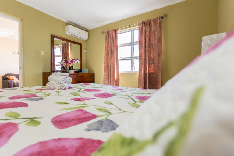 Bedroom 2, The Dorchester