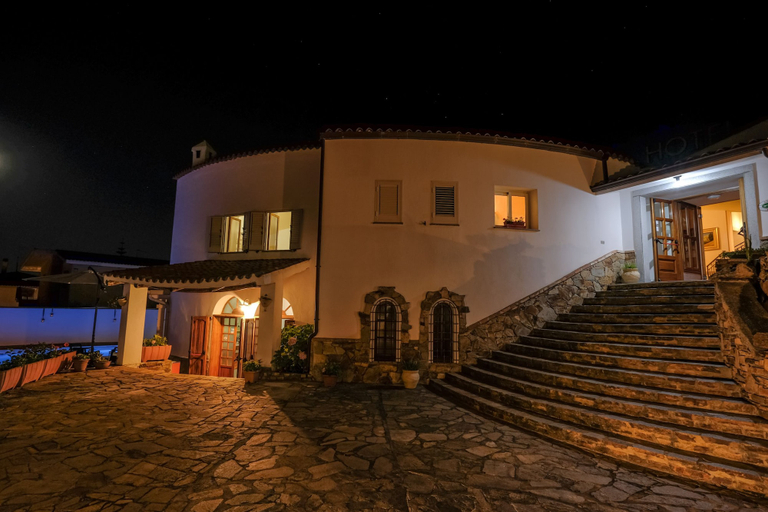 Exterior & Views 2, Hotel L'Aragosta, Nuoro