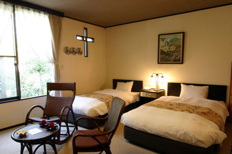 Bedroom 3, Hanafubuki, Itō