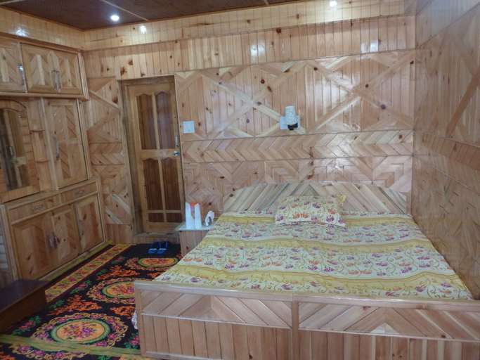Bedroom 2, StayApart - Shruti Guest House, Kinnaur