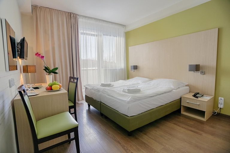 Bedroom 2, Ensana Spa Smrdaky, Senica
