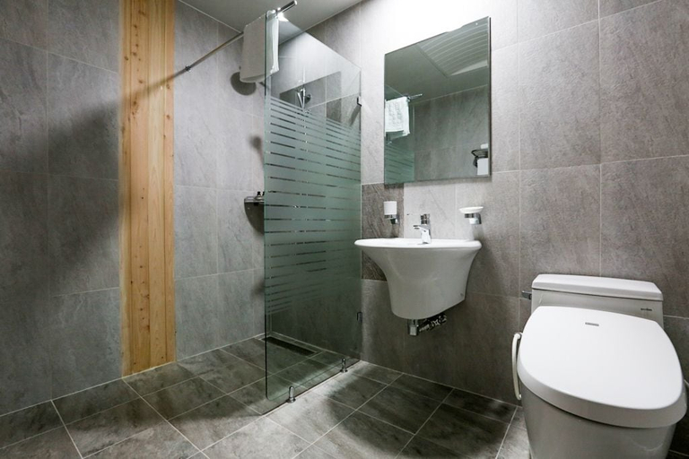 Bathroom 3, Hotel Sunstay, Yongin