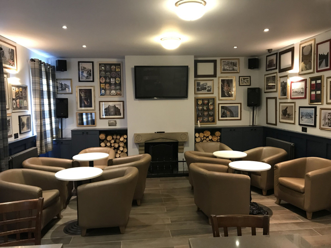 Others 5, The Halfway House, Leeds