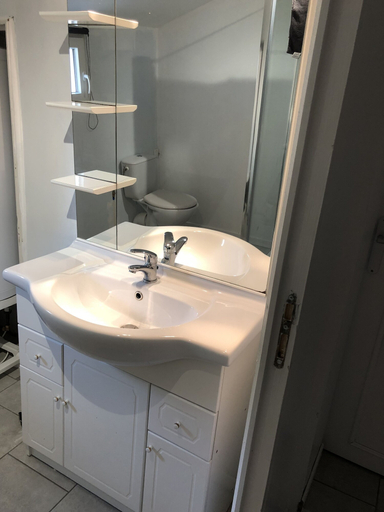 Bathroom 4, Les Gites De Montmartre, Vendée