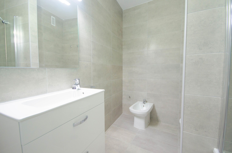 Bathroom 3, Apartamento Pasaje Victoria, Málaga