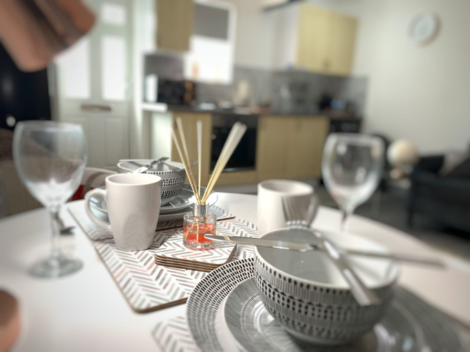 Food & Drinks, Grand Central Budget Modern Apartments, Derby