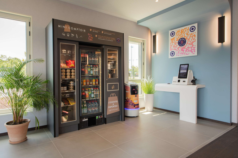 Food & Drinks 5, Campanile Smart Lyon Est - Eurexpo Bron Aviation, Rhône