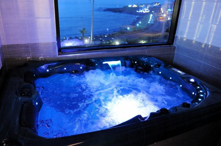 Bathroom 4, Dalja Pension, Jeju