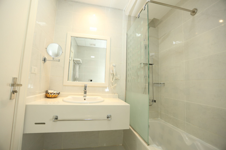 Bathroom 5, Gloria Aqua Park Hotel, Unorganized in Aswan