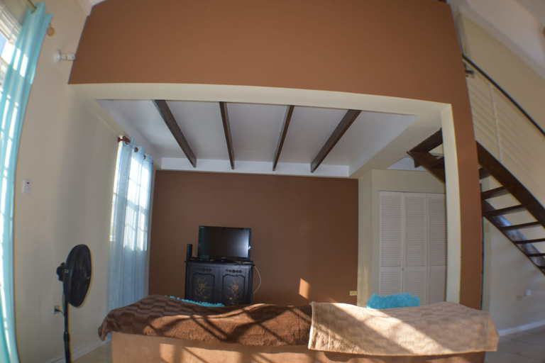 Others 5, Lilford Mews Suites