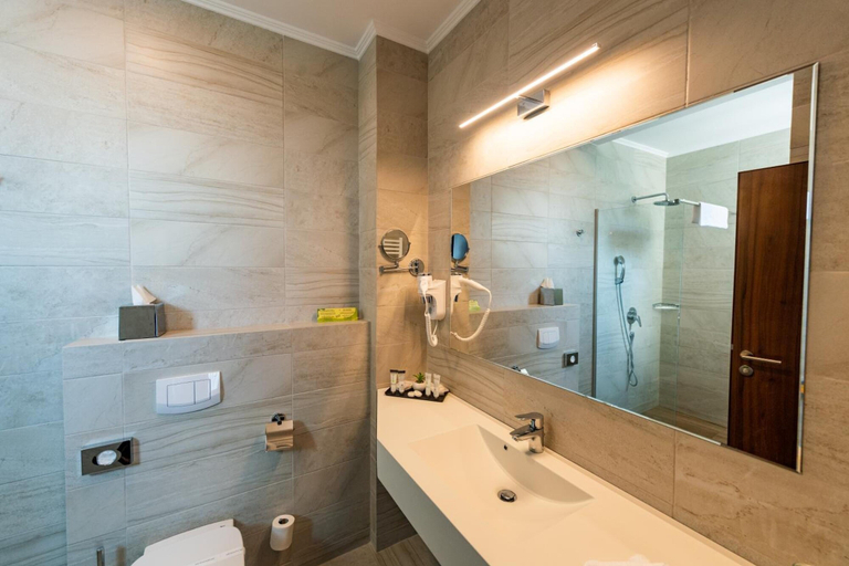 Bathroom 3, Hotel Manor, Navodari