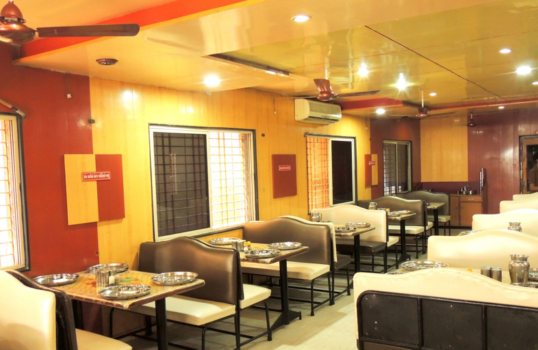 Food & Drinks 4, Hotel Greenpark, Banas Kantha