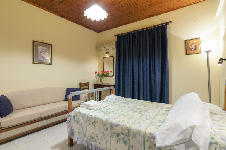 Bedroom 3, Artemis Room, Ionian Islands