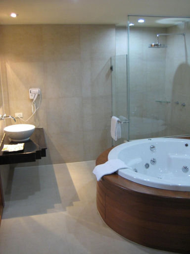 Bathroom 4, Uniland Golf & Resort, Muang Nakhon Pathom