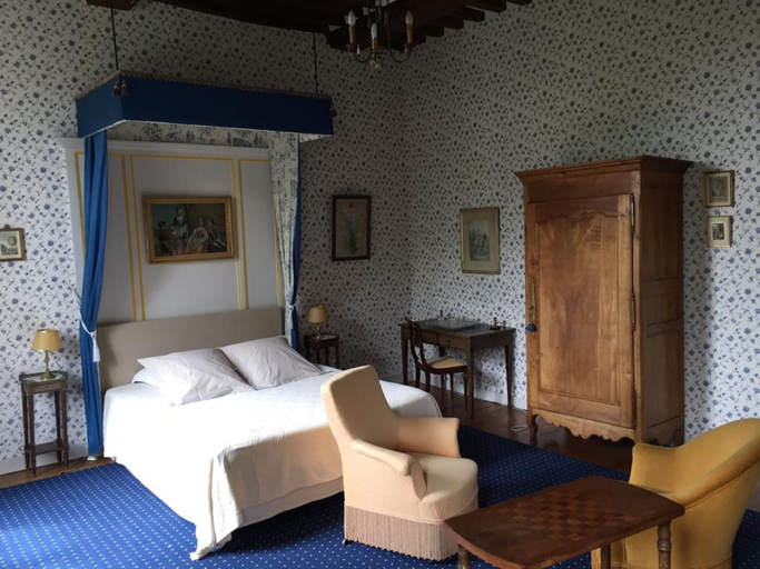 Bedroom 2, Château d'Asnieres en Bessin, Calvados