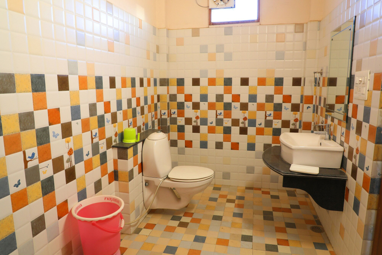 Bathroom 3, Hotel Panigrahan, Bikaner