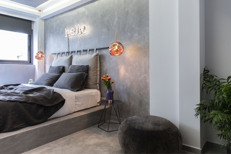 Bedroom 4, 14 Reasons Why, Attica