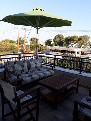 Food & Drinks, Regina's Apartments, South Aegean