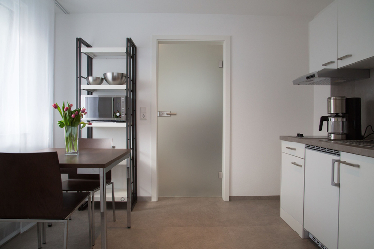 Others 4, Apartmenthaus Renz, Ostalbkreis