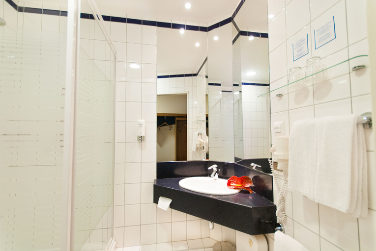 Bathroom 5, Premier Krakow Hotel, Kraków