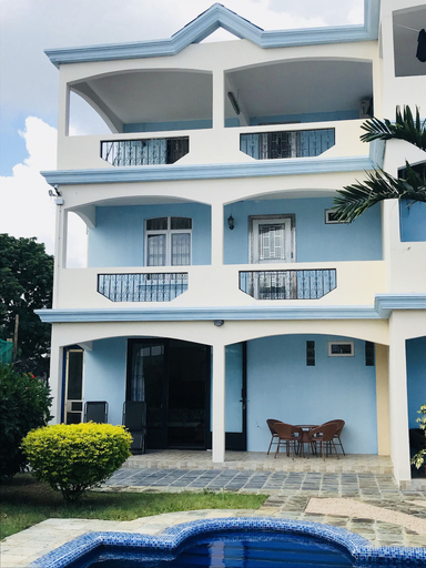 Exterior & Views 2, Villa Emax