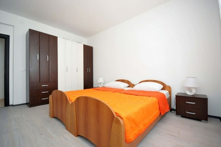 Bedroom, One Bedroom Apartment Centar C9