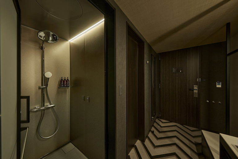 Bathroom 5, The Royal Park Canvas Ginza Corridor, Chūō