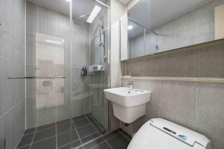 Bathroom 3, The Mark Sokcho Residence, Sokcho