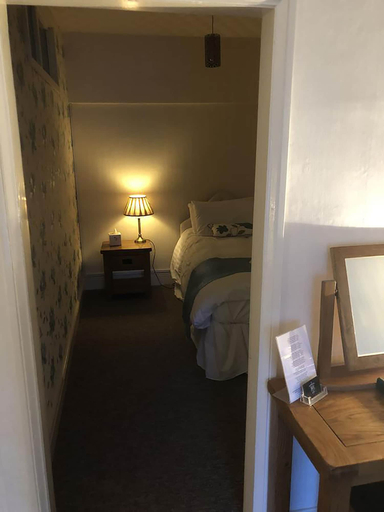 Bedroom 2, The Oakeley Arms Hotel, Gwynedd