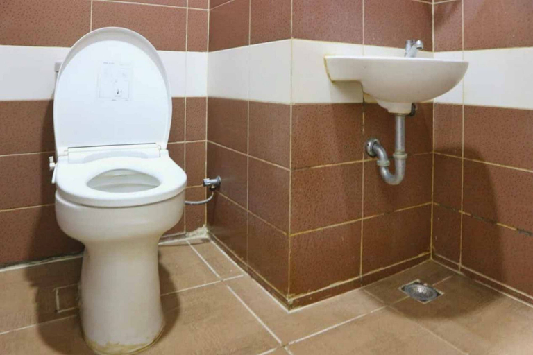 Bathroom 2, KoolKost @ Tanjung Duren Utara, Jakarta Barat