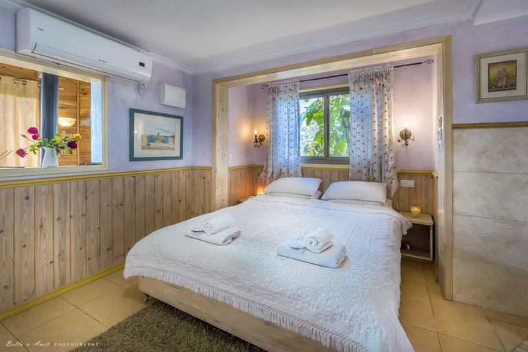 Bedroom 4, Dream Time