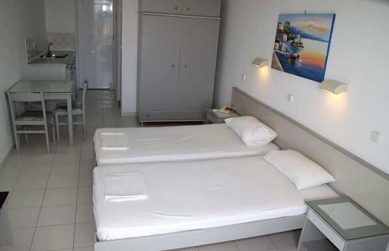 Bedroom 2, Lagonas Beach Hotel, South Aegean