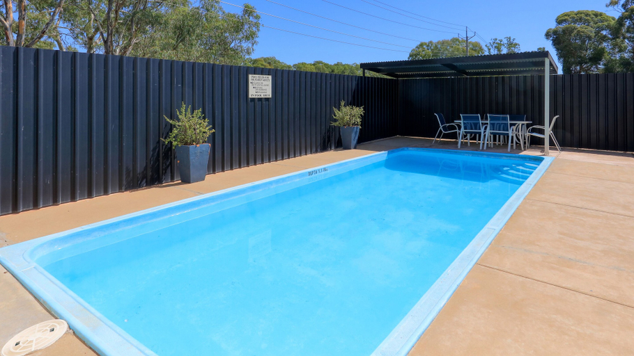 Sport & Beauty, Bishops Lodge Narrandera, Narrandera
