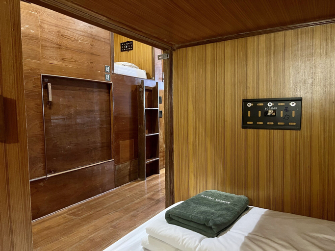 Bedroom 8