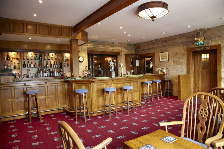 Food & Drinks 4, Woodsome Hall Golf Club Cottage on the Course, Kirklees