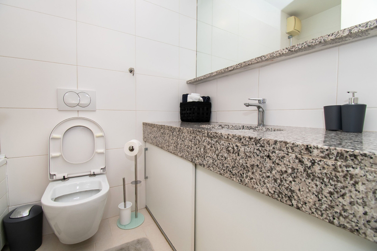 Bathroom 4, Apartment Only Love, Šibenik