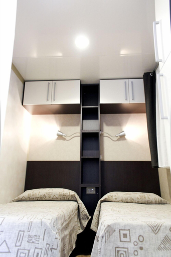Bedroom 2, Camping La Focetta Sicula, Messina