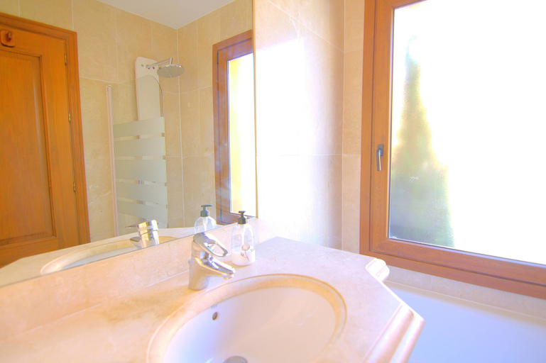 Bathroom 4, Casa Jersey, Málaga