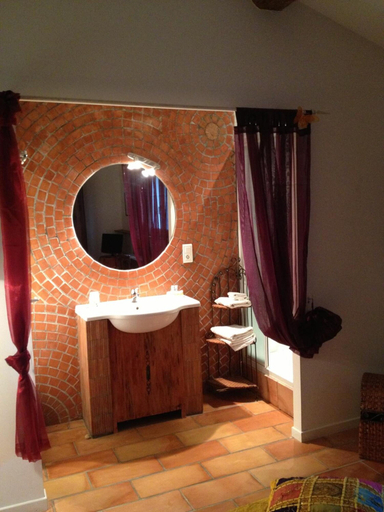 Bathroom 4, Les Jardins du Rebaut, Hérault