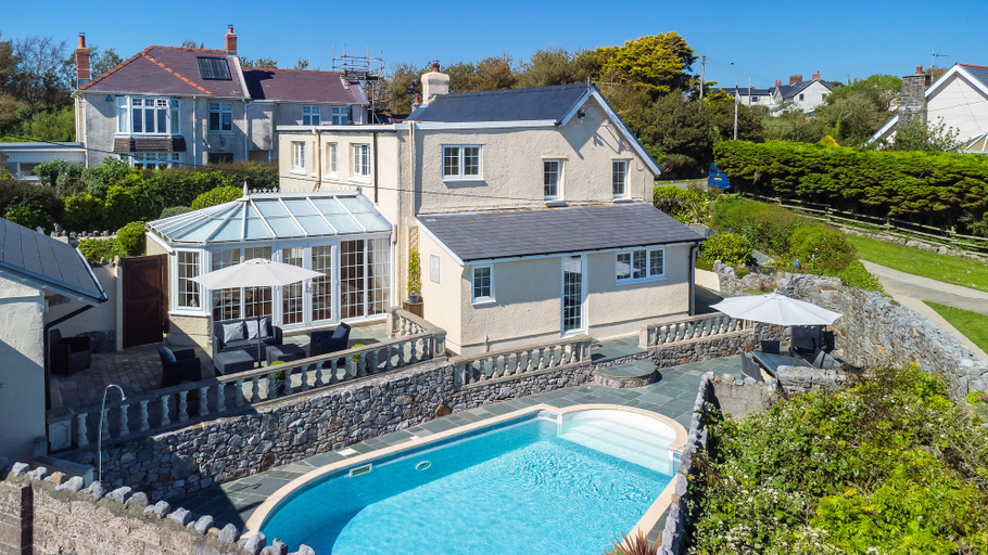 Exterior & Views 2, Windy Ridge Cottage - 5 Bedroom - Oxwich, Swansea